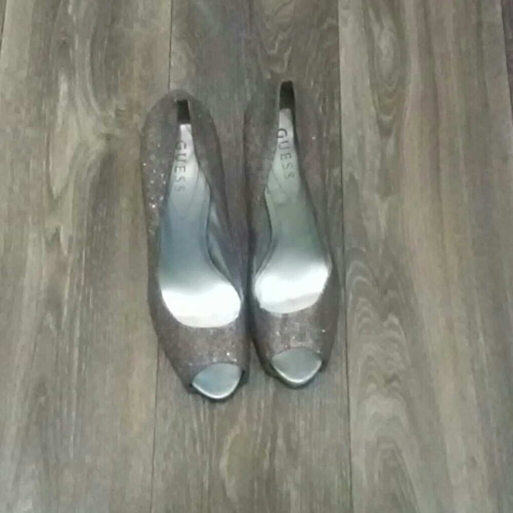 Sparkle pink guess high heels